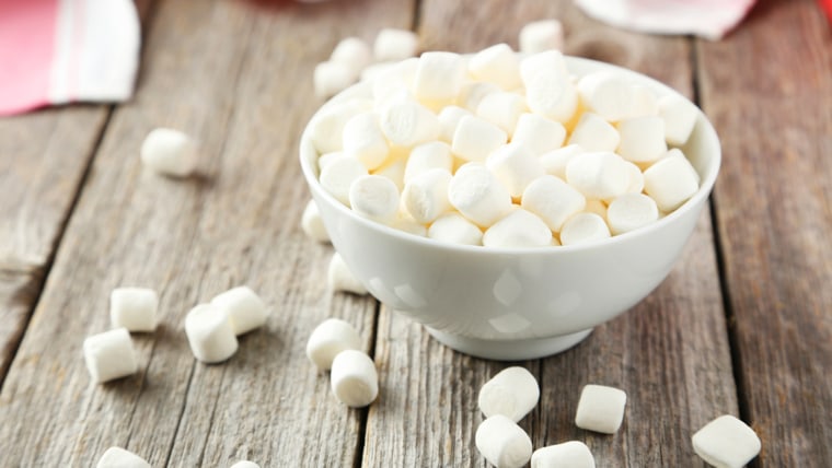 Marshmallows in bowl