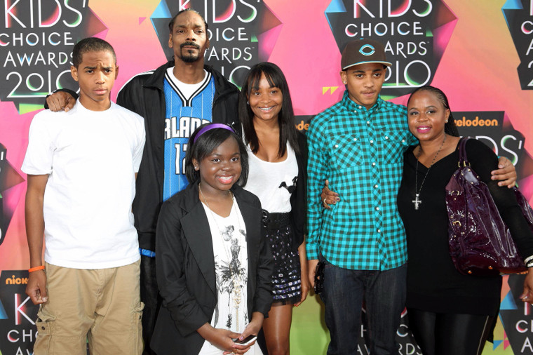 Snoop Dogg and his family