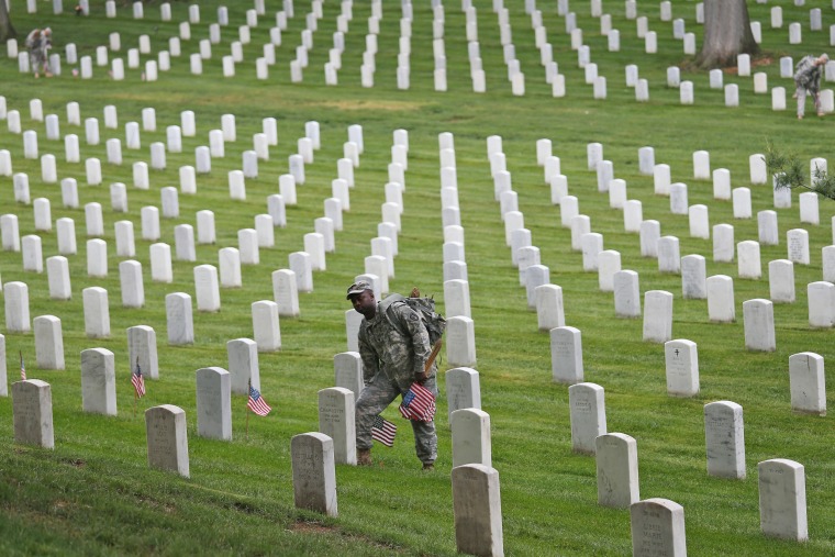 Tomb of the Unknown Soldier has first all-female guard change in history :  NPR