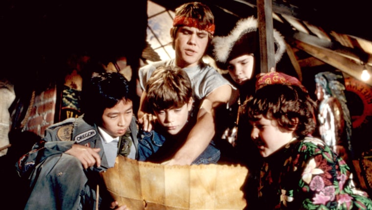 The Goonies, Ke Huy Quan (aka Jonathan Ke Quan), Sean Astin, Josh Brolin, Corey Feldman, Jeff Cohen,