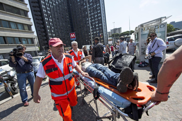 Image: People injured in Rome metro accident