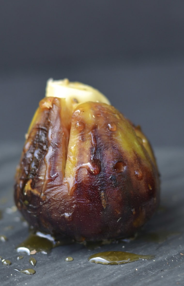 Grilled figs