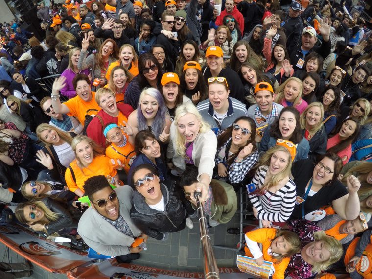 Charli XCX draws a big crowd to the TODAY plaza