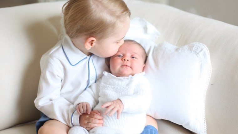 Adorable Prince George, Princess Charlotte pictures win over the world