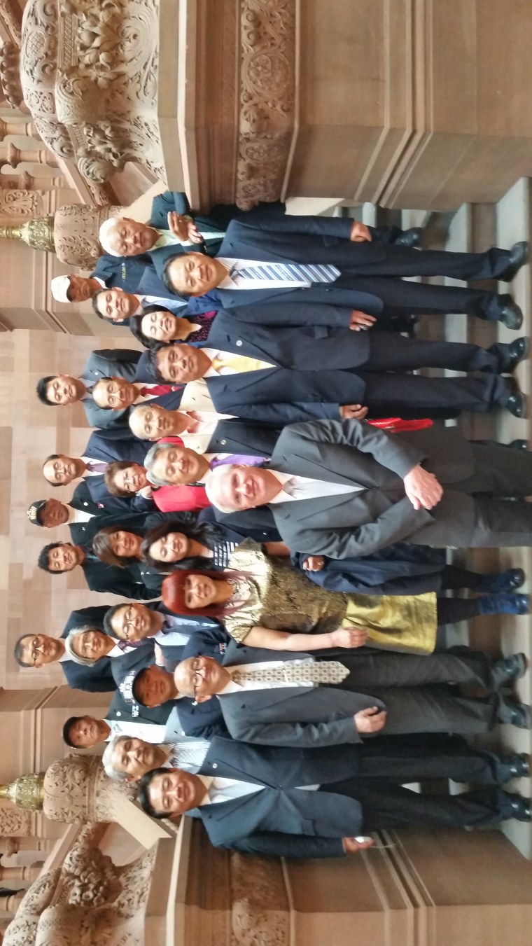 Members of the Korean American Parents Association of Greater New York with state Senator Tony Avella (center), who sponsored a bill that passed the state Senate last year requiring school textbooks to include references to the East Sea.