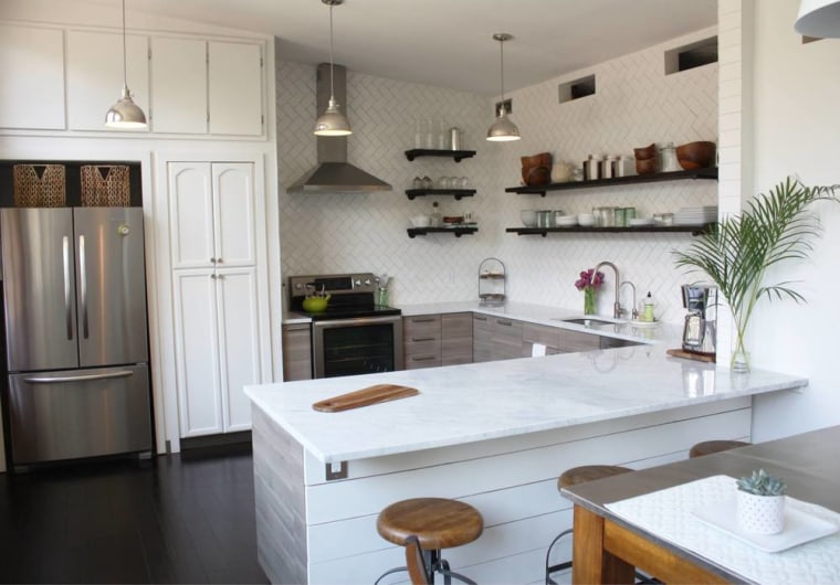 See what this bland kitchen looks like after a major makeover