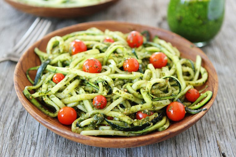 Zucchini noodles with pesto