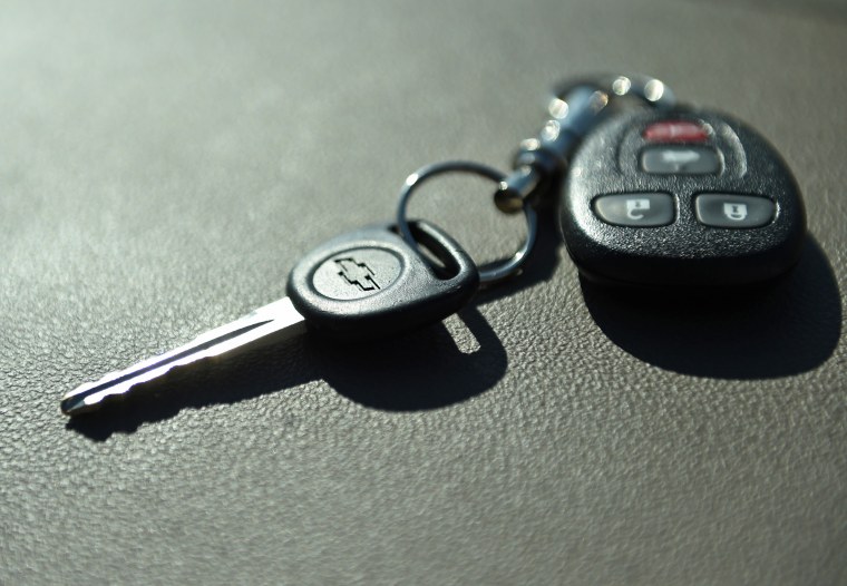 The keys to a 2005 Chevrolet Cobalt.