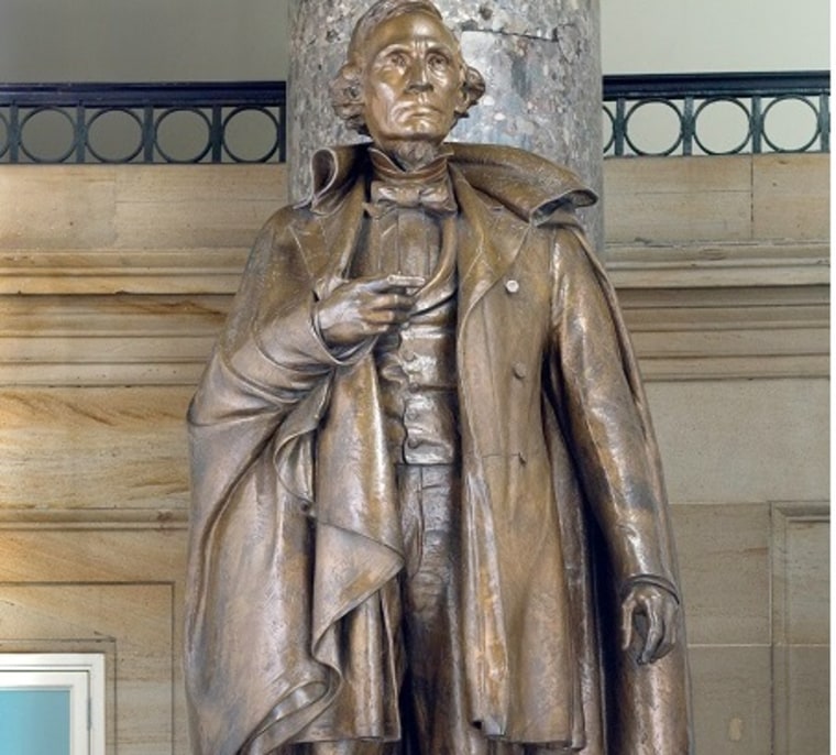 IMAGE: Statue of Jefferson Davis