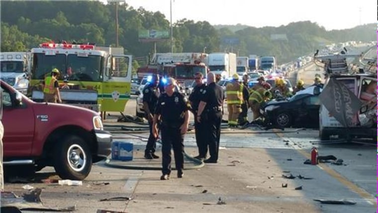 IMAGE: Tennessee wreck scene