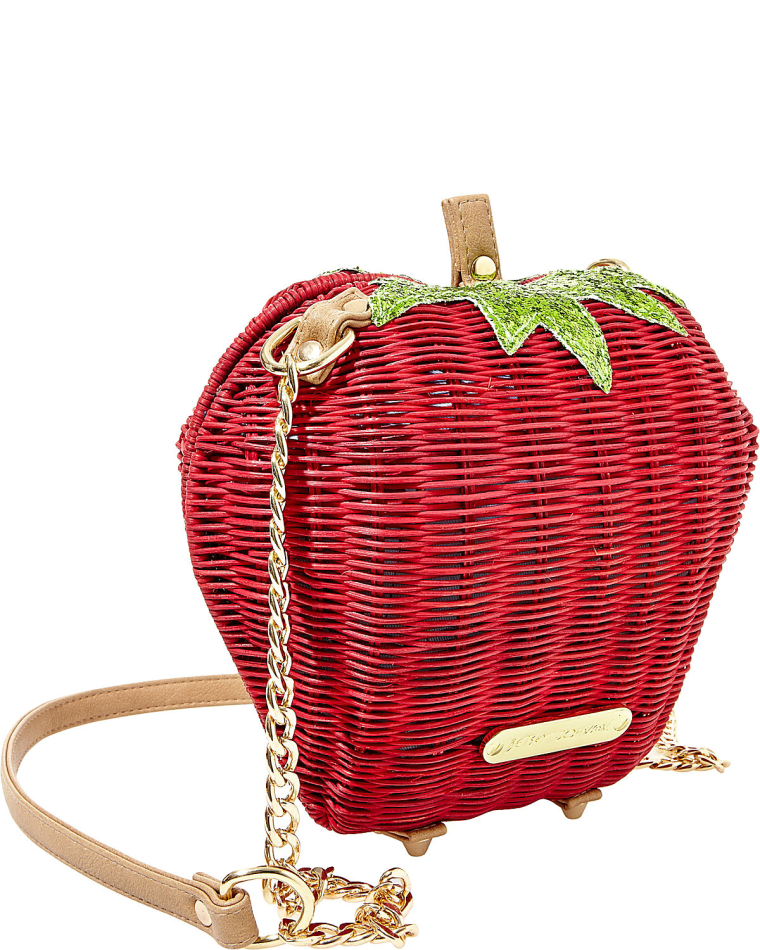 14 playful bags to add a touch of whimsy to your summer outfit