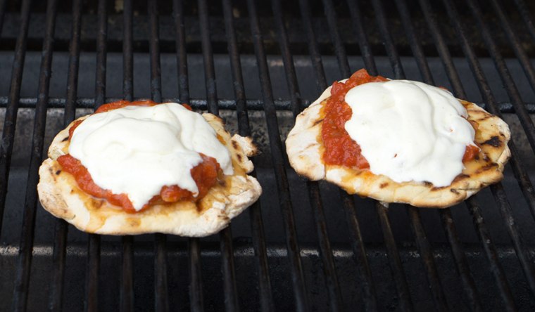 Grilled Pizza Margherita