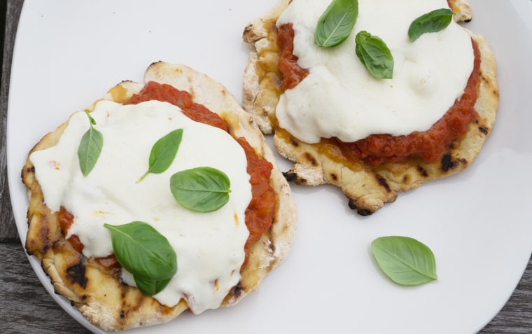 Grilled Pizza Margherita