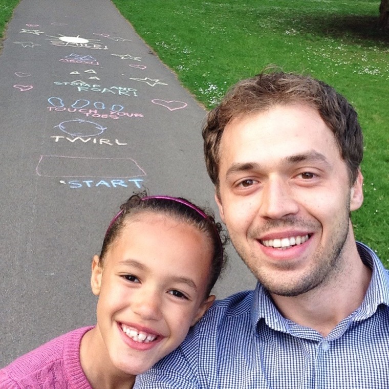 Lee Beck and his daughter Amélie celebrated their 32nd and 7th birthdays by performing "39 Random Acts of Kindness."