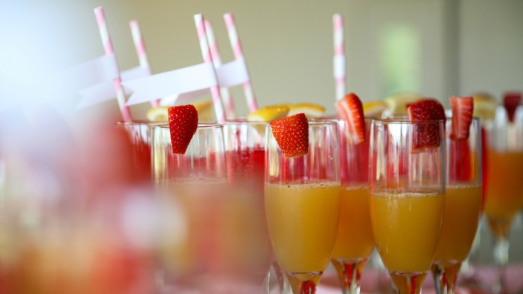 Champagne mimosa cocktail