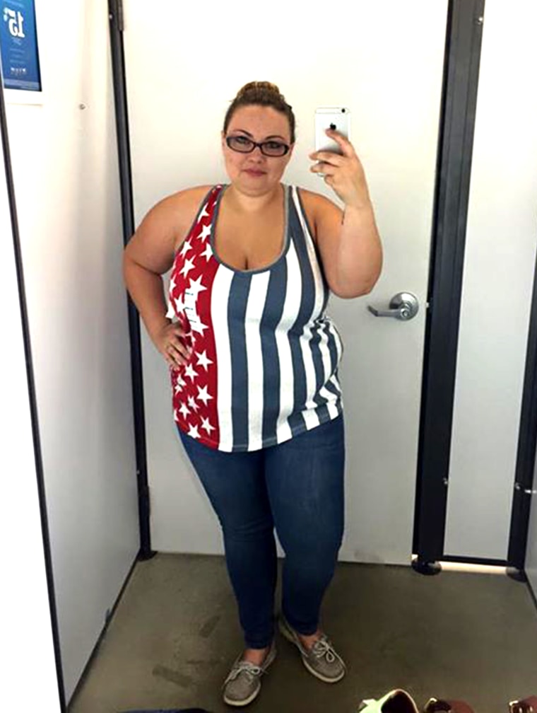 Plus-size woman shares selfie taken in Old Navy dressing room to prove beauty comes in all sizes