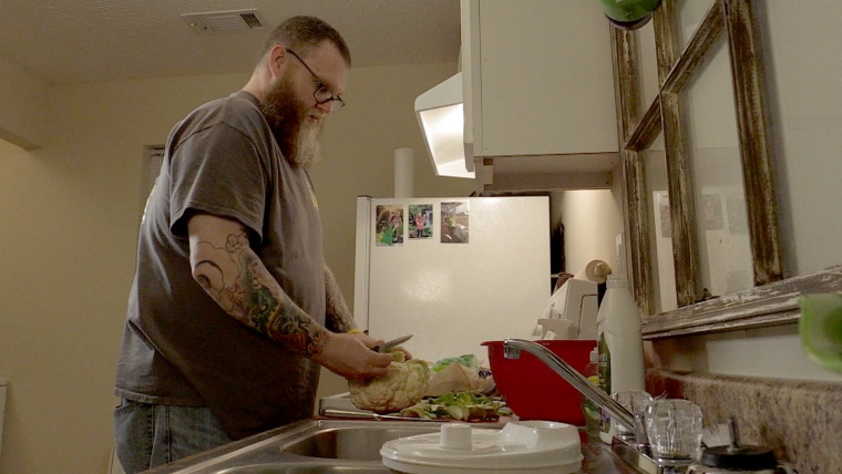 Trucker lost 65 pounds by cooking vegan meals on the road