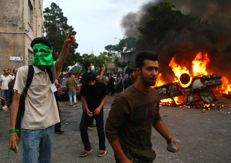Image: Protest in aftermath of 2009 Iranian election
