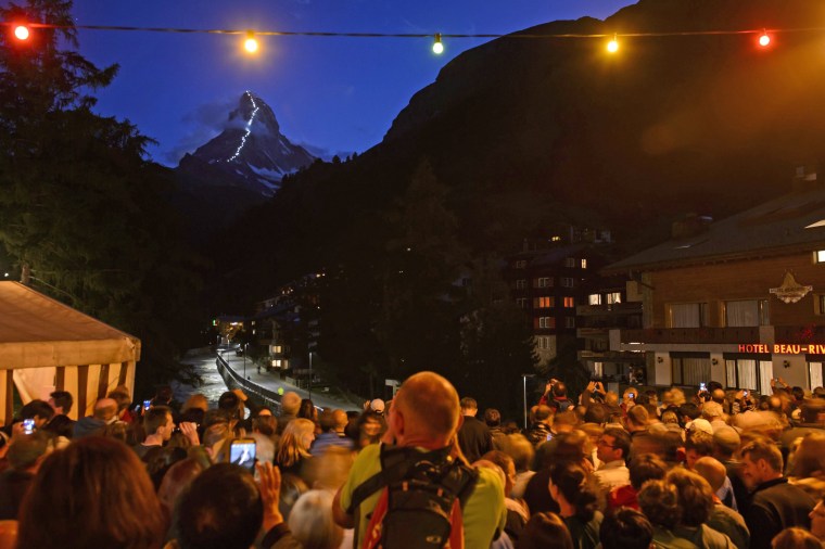 Image: 150th anniversary of first Matterhorn peak ascent