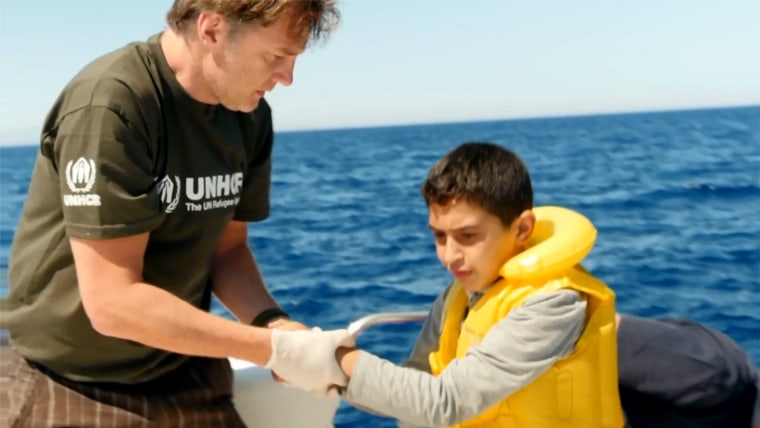 'Walking Dead' Actor David Morrissey Helps Save Desperate Boat Migrants