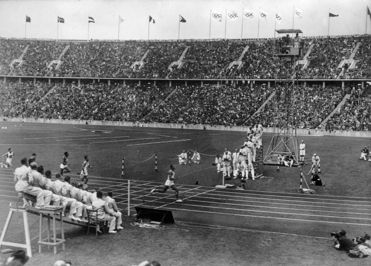 Image: Jesse Owens in 1936
