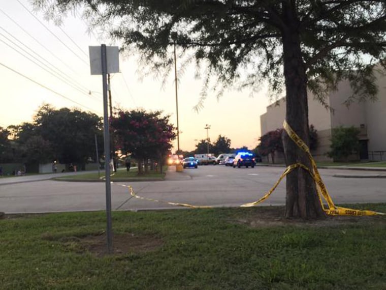 Image: Shooting at Lafayette, Louisiana, movie theater