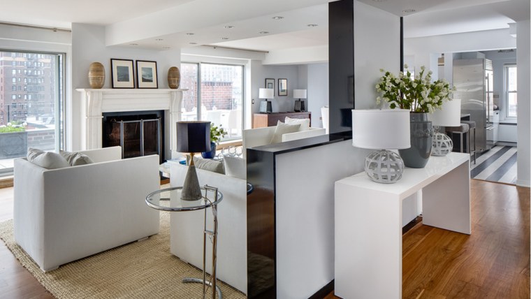 Julia Roberts’ listing her Greenwich Village apartment