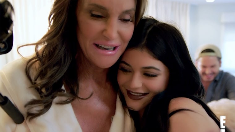 "I am Cait" Caitlyn with her mother and Kylie