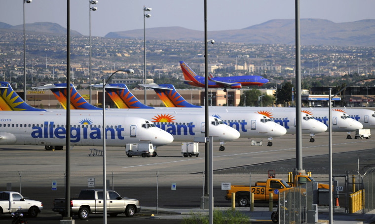 Image: Allegiant Air jets at McCarran Airport
