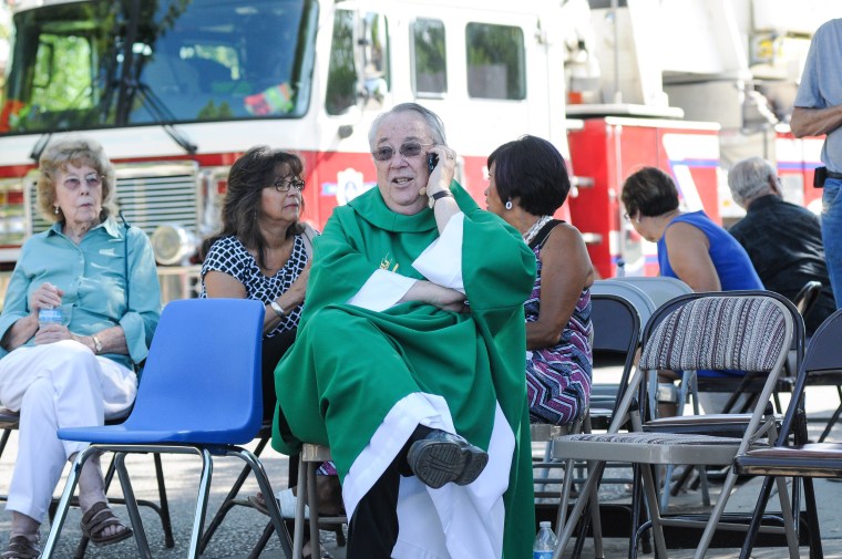 Image:Holy Cross Catholic Church Pastor John Anderson