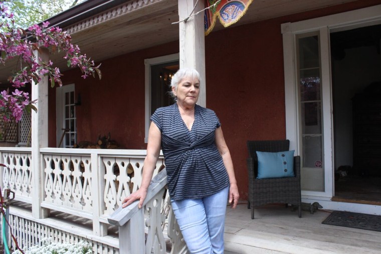 Deborah Reade and other members of Citizens for Alternatives to Radioactive Dumping filed a civil-rights complaint with the EPA in 2002, alleging discrimination against Spanish-speaking residents in Chaves County. The EPA accepted the case in 2005 but wai
