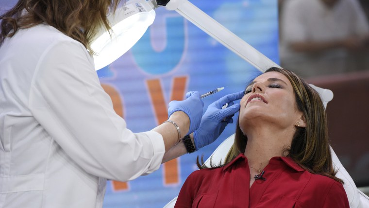 Carson, Savannah get cosmetic procedures live on air