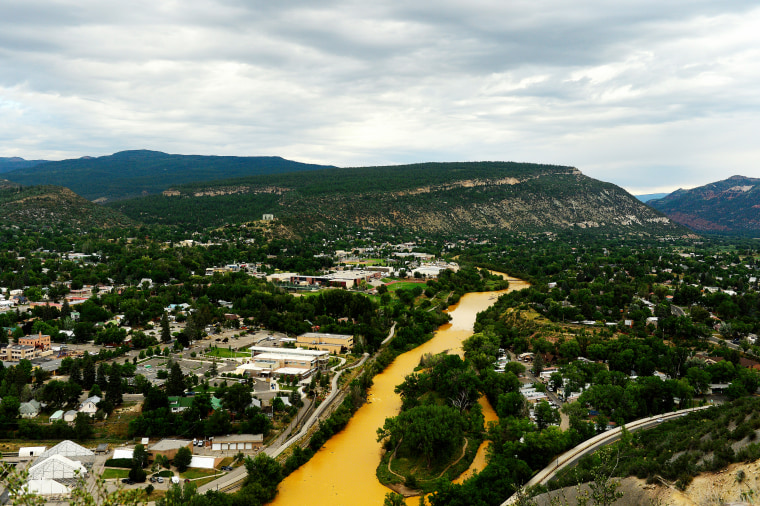 Image: Mine water Spill Creeps Its Way Into Animas River