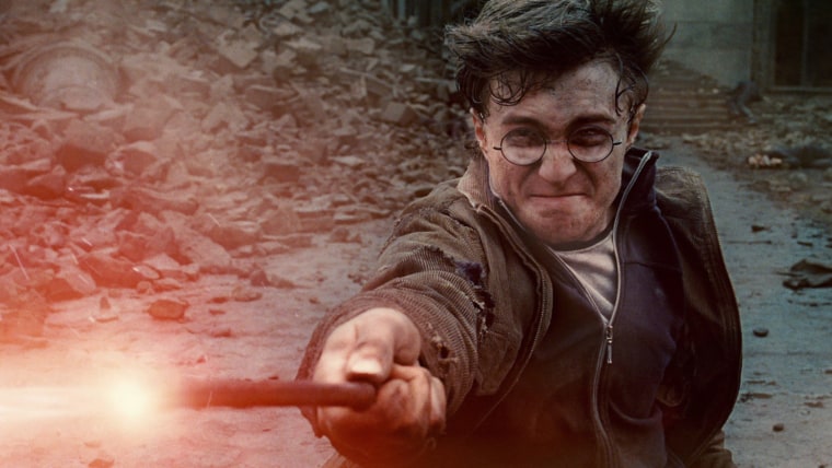HARRY POTTER AND THE DEATHLY HALLOWS: PART 2, Daniel Radcliffe, 2011. ©2011 Warner Bros. Ent. Harry