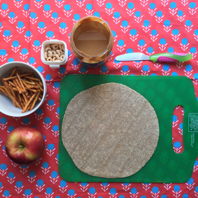 Tic-Tac-Toe kids' lunch instructions