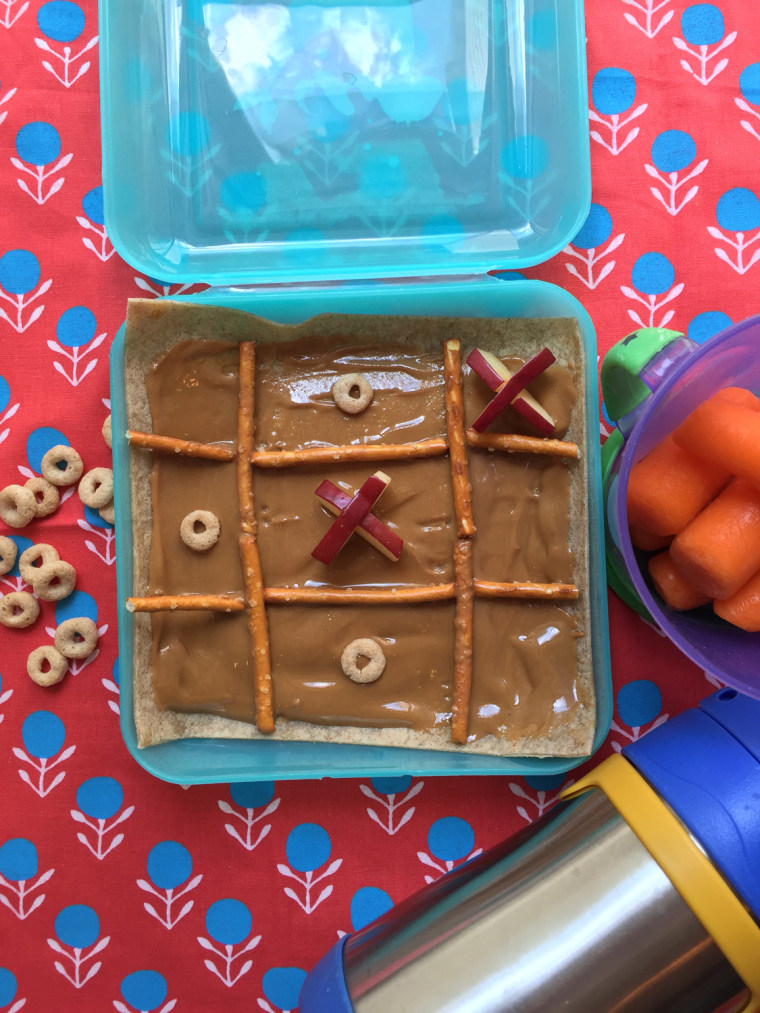 Lunch Box Tic Tac Toe Game