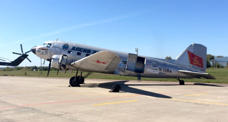 Image: A DC-3 at the Ramenskoye airfield in Moscow