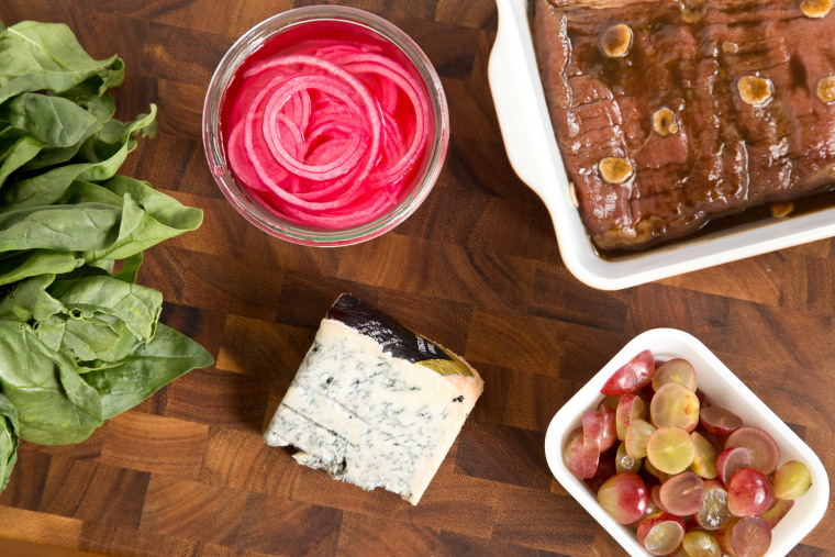 Balsamic Blue-Cheese Steak Salad ingredients