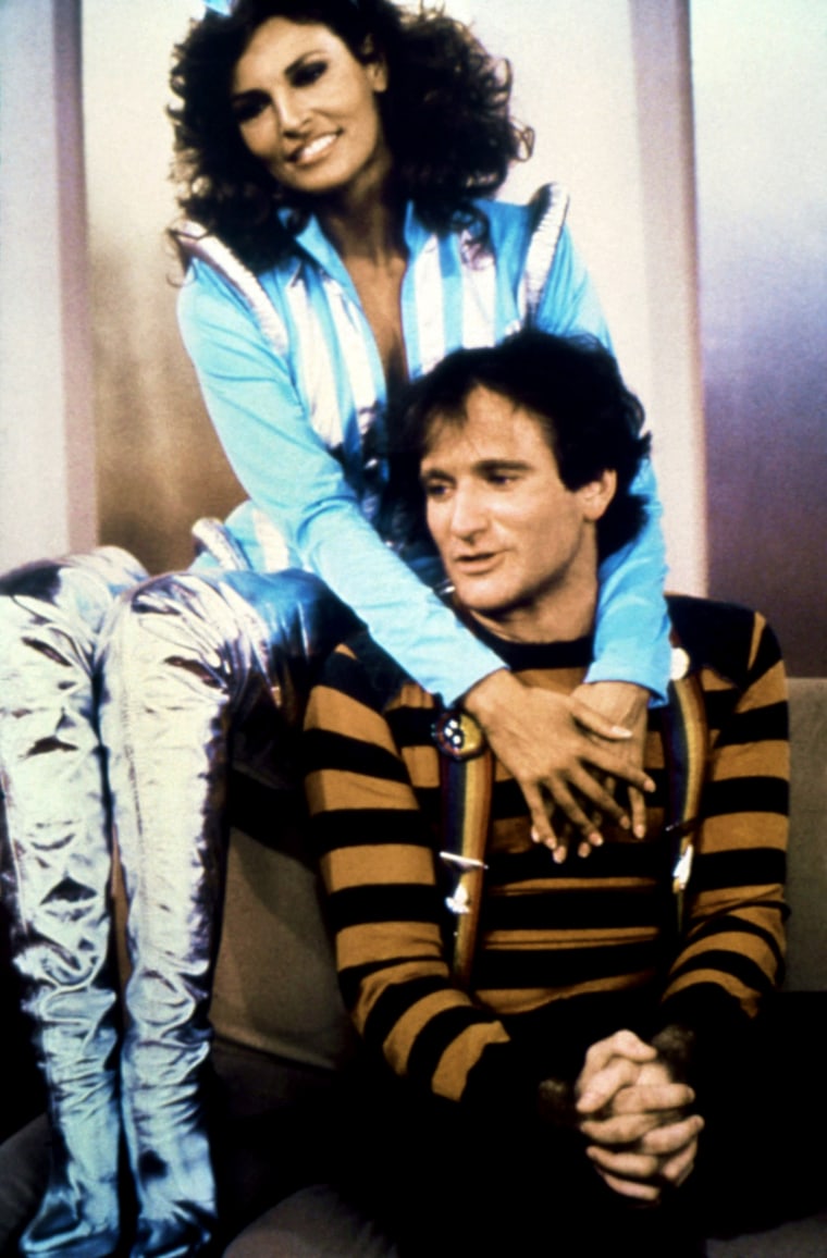 MORK &amp; MINDY, from left: Raquel Welch, Robin Williams in 'Mork vs. the Necrotons: Parts 1 and 2' (Se