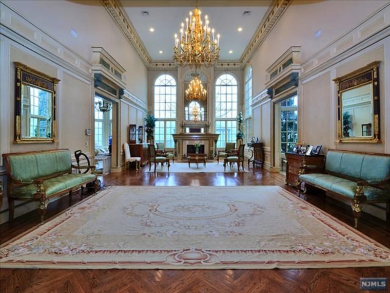 Tracy Morgan Buys $13.9 Million New Jersey Mansion