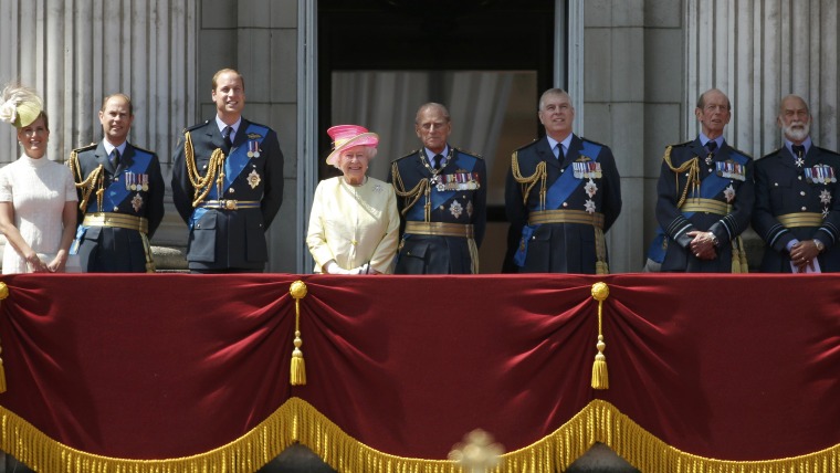 Britain's Queen Elizabeth stands with senior members of the royal family