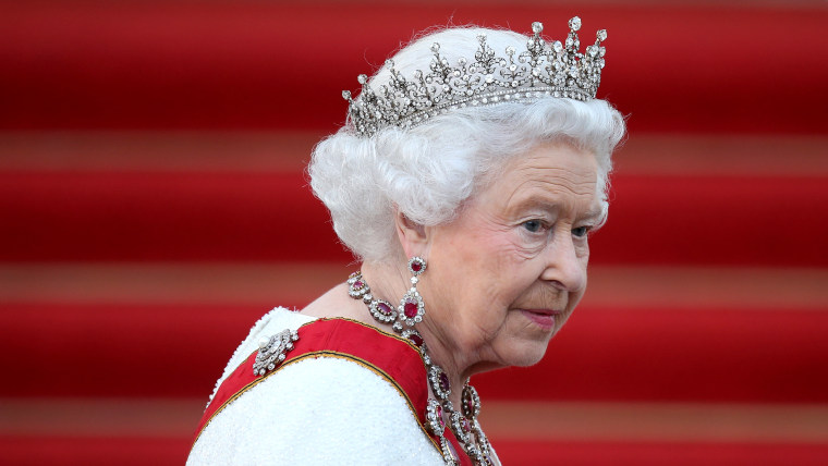 Queen Elizabeth II Visits Berlin