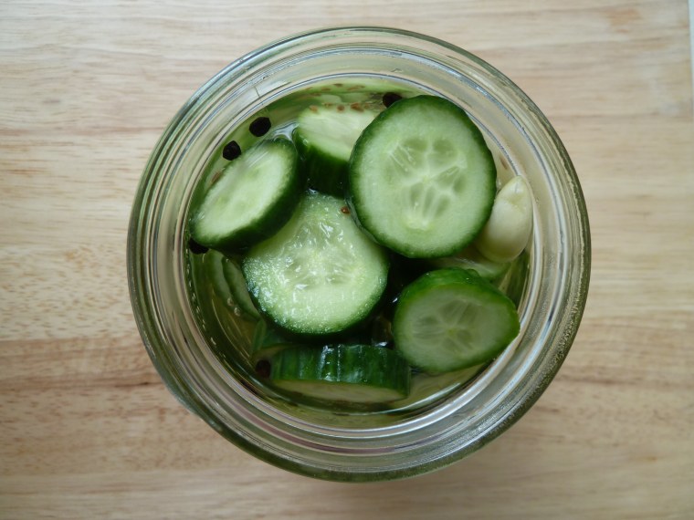 Dill cucumber quick pickles recipe