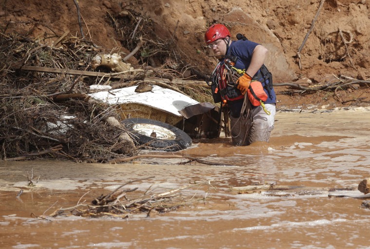 Utah Flash Flood Kills 12, Search on for 1 Missing Officials