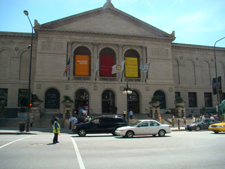 The outside of the Art Institute of Chicago