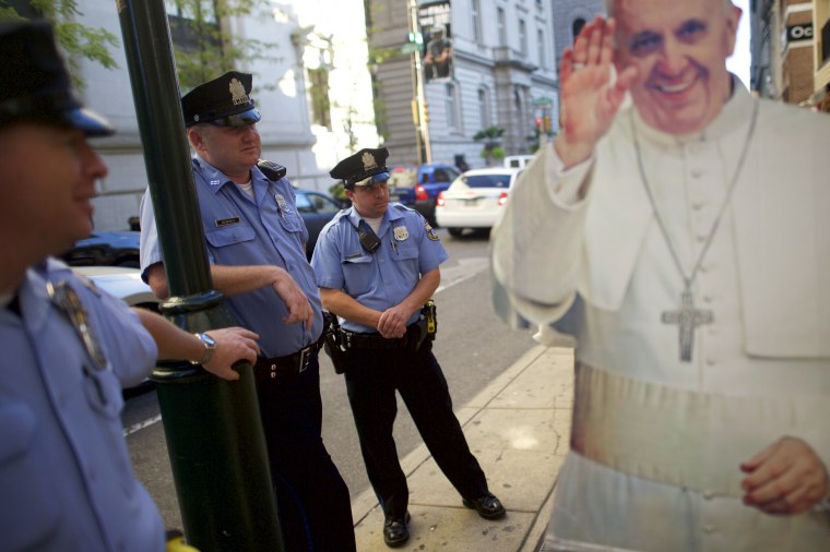 Image: Wider Image: Philadelphia's Pop-Up Pope