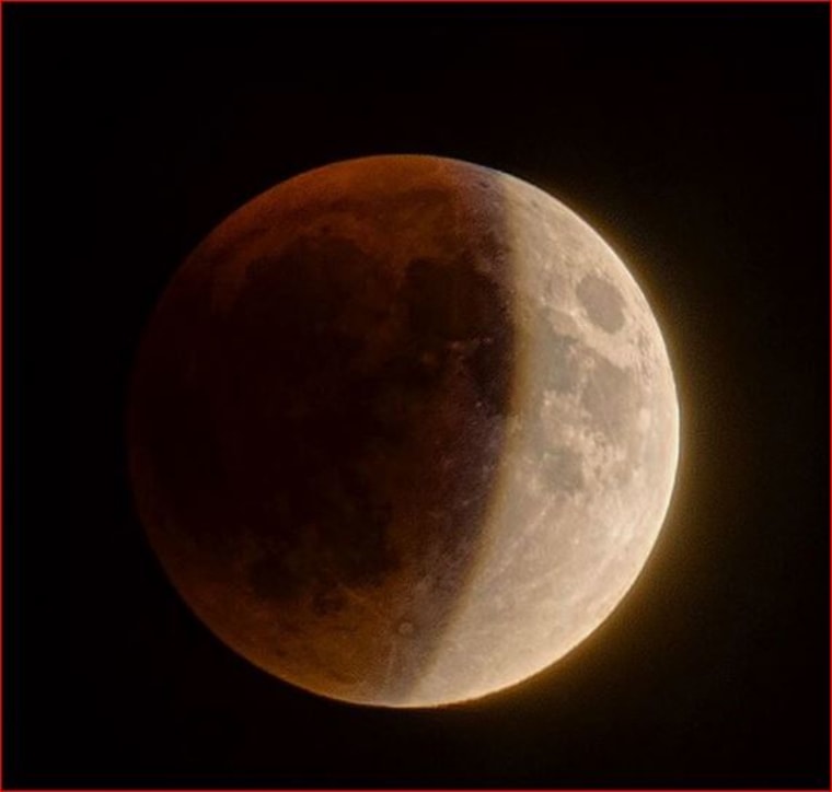 Image: Supermoon total eclipse as seen in New York