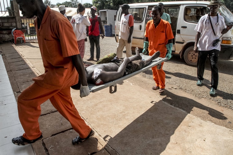 Image: Wounded man at hospital in Bangui