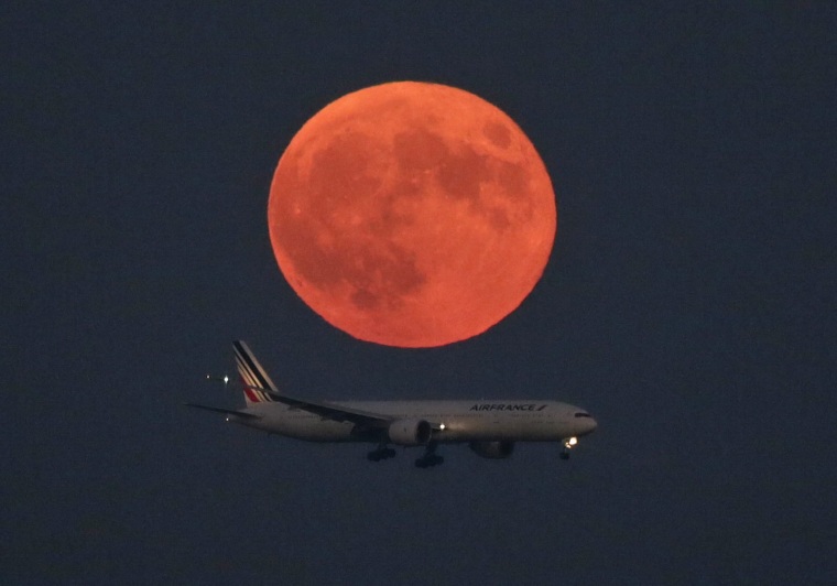 Image: Lunar eclipse in Japan