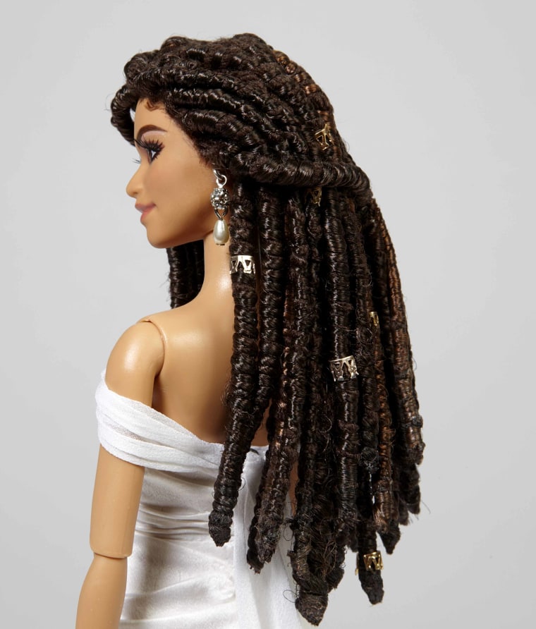 Perfect dreadlocks! Zendaya Barbie looks just like Zendaya did at the Oscars in 2015